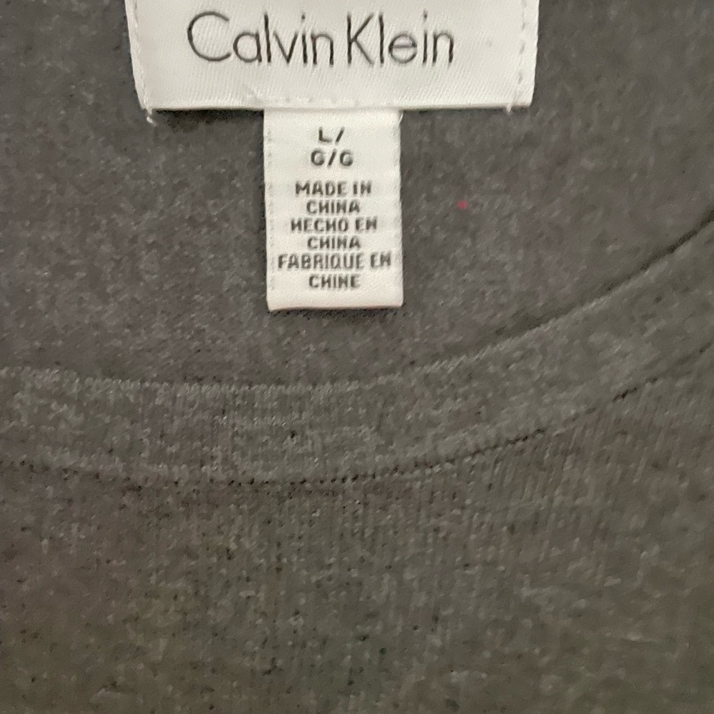Calvin Klein shirt tails sweater Women’s - Picture 6 of 6